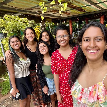 House Of Surf Hostel For Women Varkala Bagian luar foto