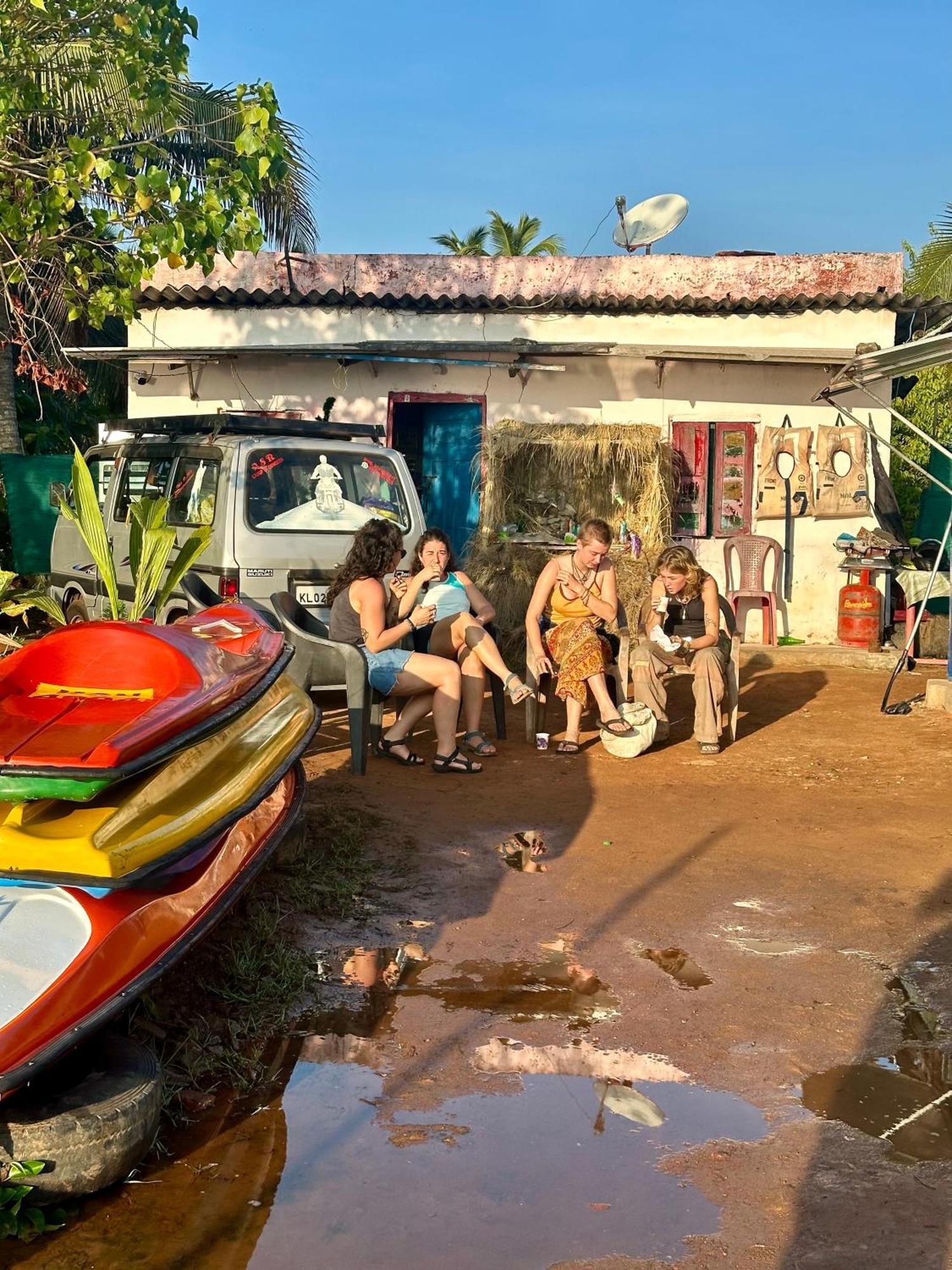 House Of Surf Hostel For Women Varkala Bagian luar foto